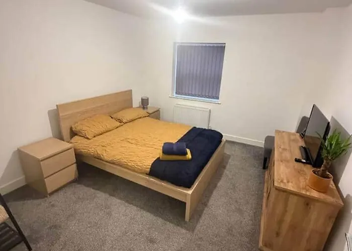 Apartment 2 Bedroom Serviced In - 4 *