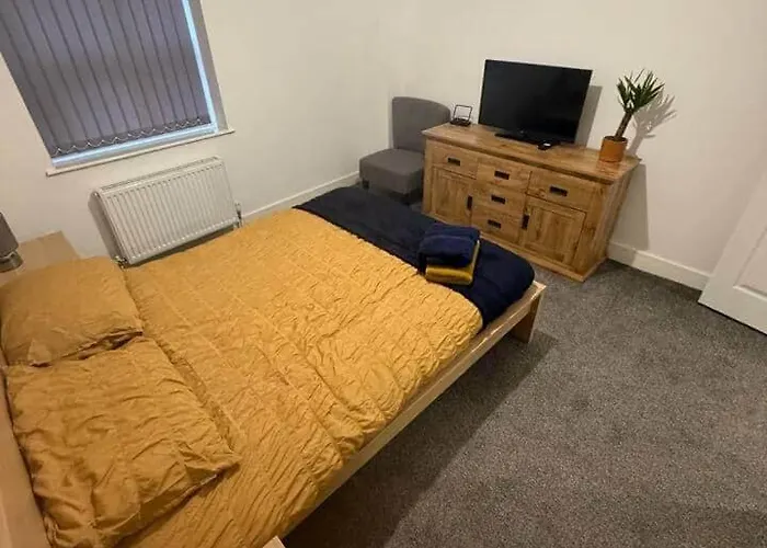 Apartment 2 Bedroom Serviced In - 4 Loftus